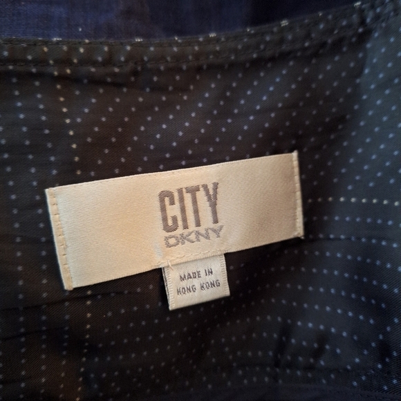 DKNY CITY Flirty Navy Blue Pinstriped Assymetrical Mini Skirt - Picture 4 of 4